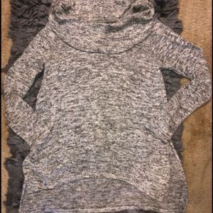 Mossimo fun cowl neck pull over. Size XS. Cotton/ poly blend.